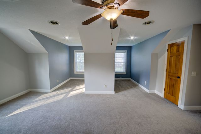 2267 Saint Andrews Circle, Bettendorf, IA 52722