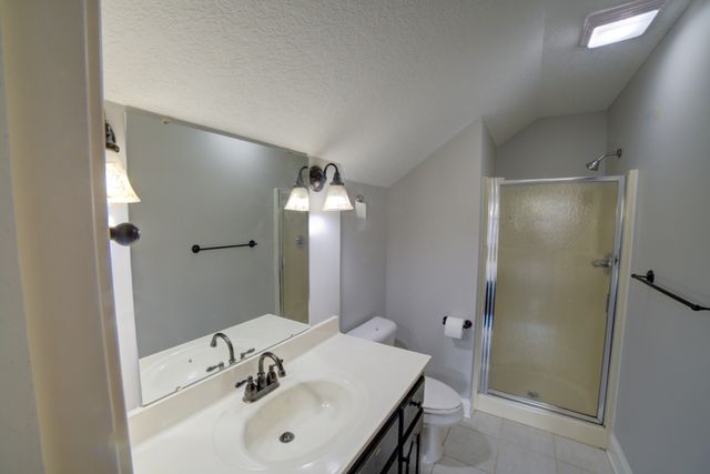 2267 Saint Andrews Circle, Bettendorf, IA 52722