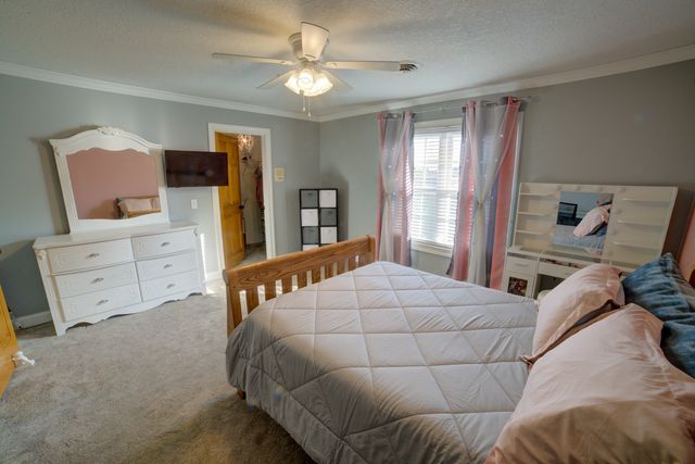 2267 Saint Andrews Circle, Bettendorf, IA 52722