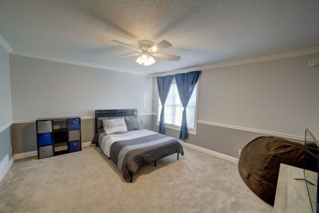 2267 Saint Andrews Circle, Bettendorf, IA 52722