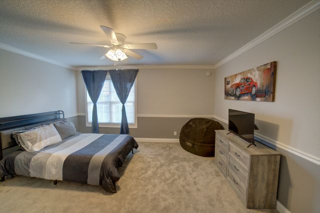 2267 Saint Andrews Circle, Bettendorf, IA 52722