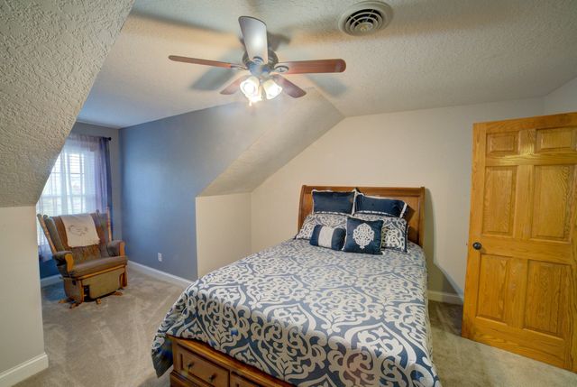 2267 Saint Andrews Circle, Bettendorf, IA 52722
