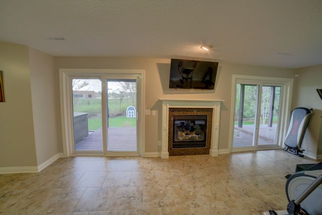 2267 Saint Andrews Circle, Bettendorf, IA 52722