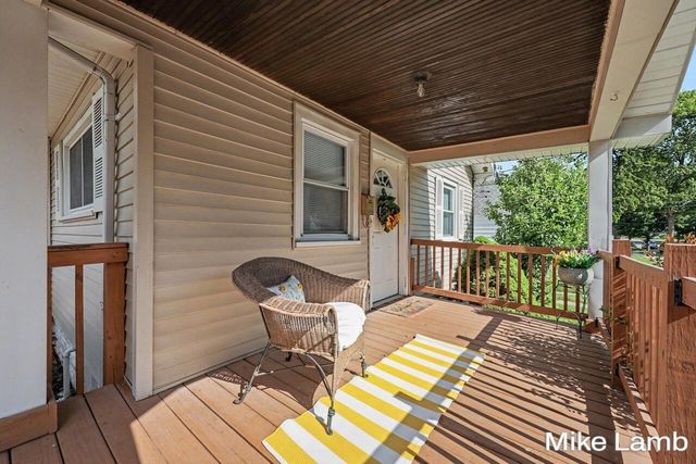 735 Van Buren Avenue, Grand Rapids, MI 49504