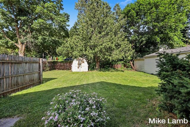 735 Van Buren Avenue, Grand Rapids, MI 49504