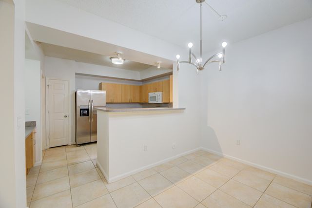 533 NE 3rd Avenue 131, Fort Lauderdale, FL 33301