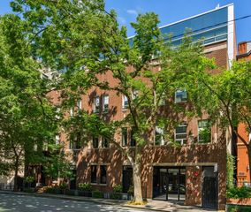 2035 N Orleans Street M2, Chicago, IL 60614