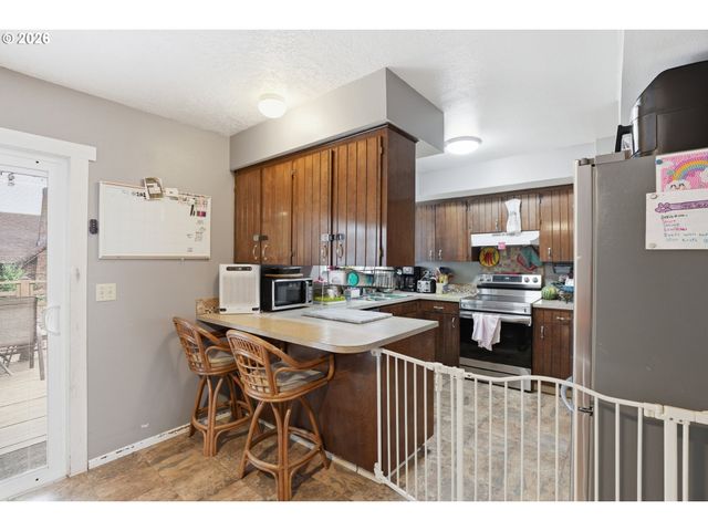 12815 Ne 13TH Ave, Vancouver, WA 98685