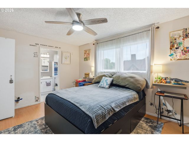12815 Ne 13TH Ave, Vancouver, WA 98685
