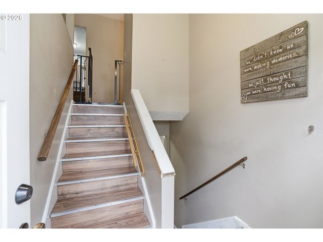 12815 Ne 13TH Ave, Vancouver, WA 98685