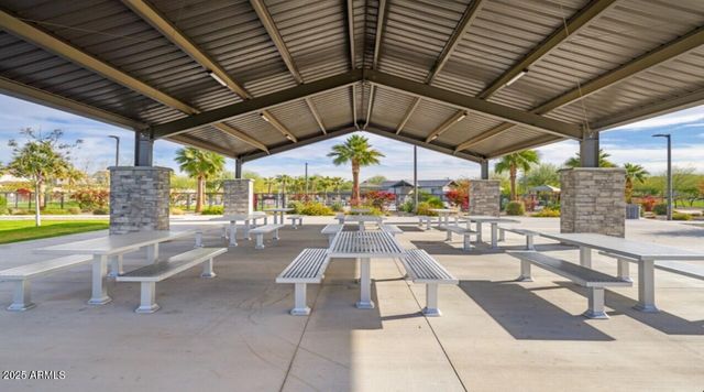 8815 W PASADENA Avenue, Glendale, AZ 85305