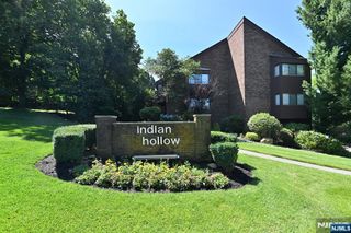 204 Indian Hollow 204, Mahwah, NJ 07430