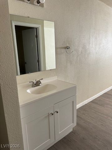 5116 Gray Lane G, Las Vegas, NV 89119