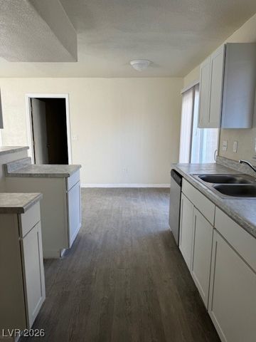 5116 Gray Lane G, Las Vegas, NV 89119