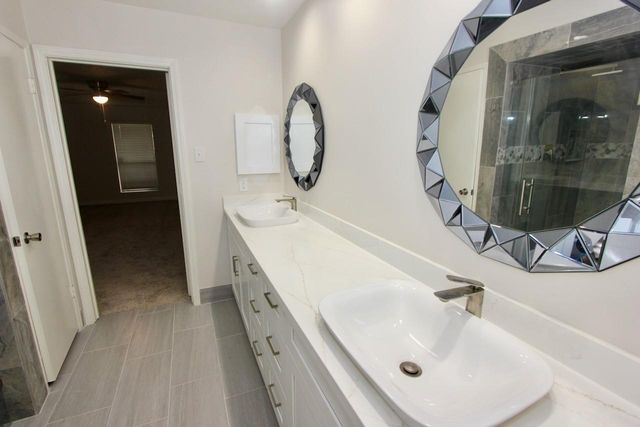 3015 Green Fields Drive, Sugar Land, TX 77479