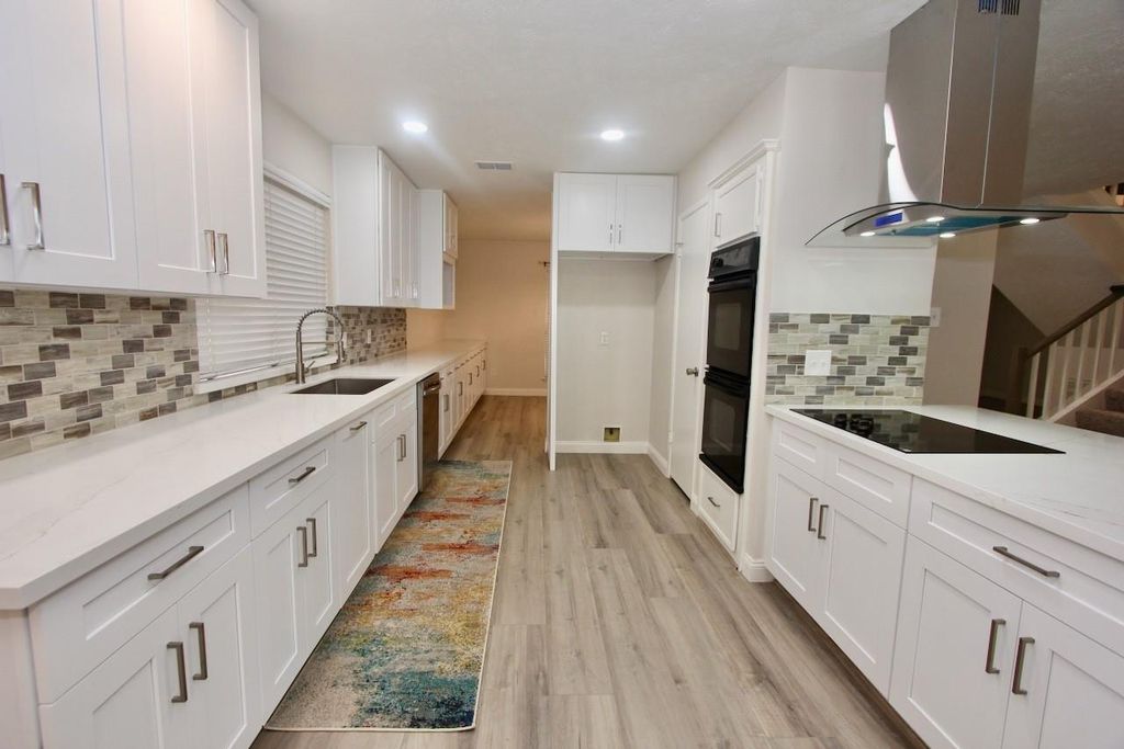 3015 Green Fields Drive, Sugar Land, TX 77479