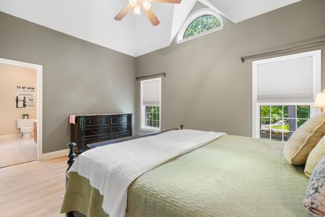 84 Searles Road, Windham, NH 03087