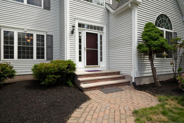 84 Searles Road, Windham, NH 03087