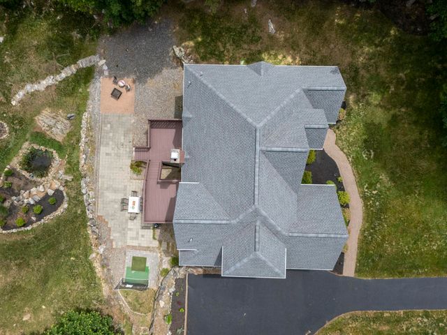 84 Searles Road, Windham, NH 03087