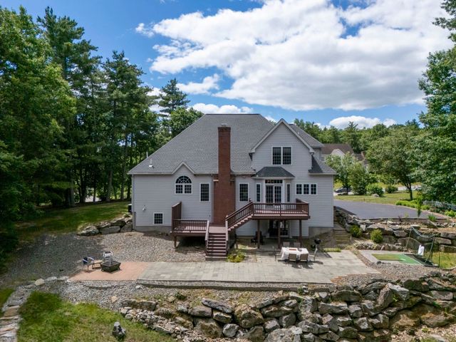 84 Searles Road, Windham, NH 03087