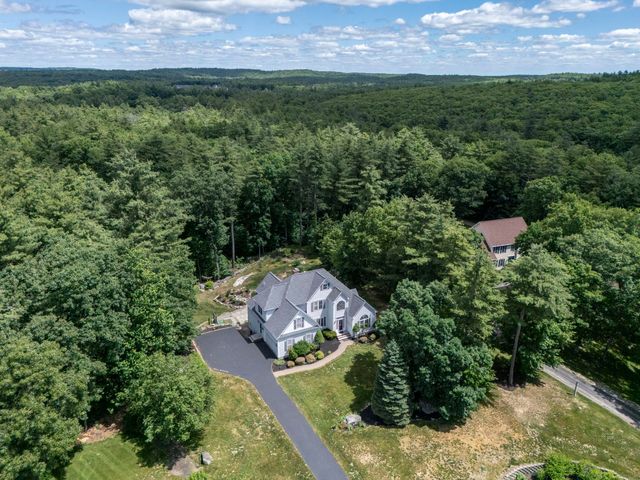 84 Searles Road, Windham, NH 03087