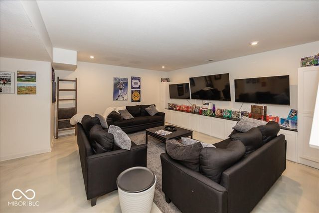8740 Buttonbush Circle, Plainfield, IN 46168