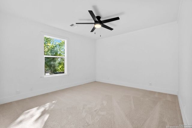 1264 S Academy Ave, New Braunfels, TX 78130