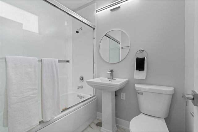 1000 N Lake Shore Drive 2302, Chicago, IL 60611