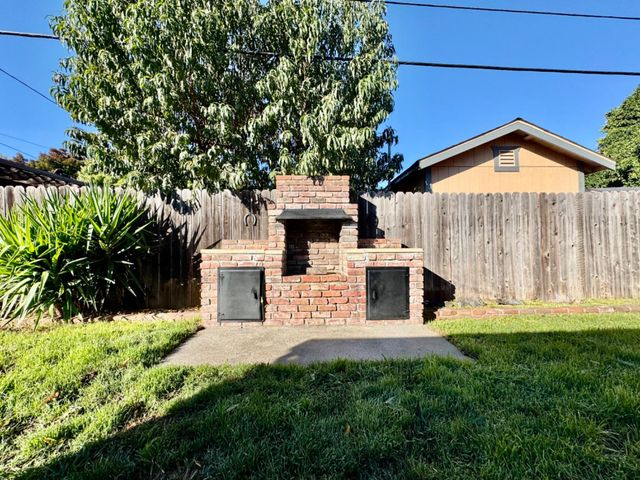 1440 Wendell Way, Yuba City, CA 95991