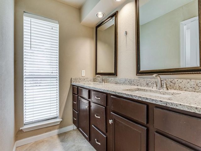 7701 Salzburg Drive, Rowlett, TX 75089