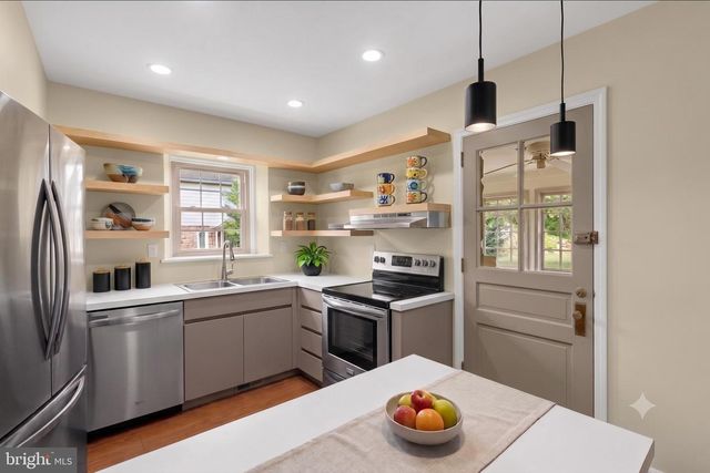 514 SUMMIT AVE, Fort Washington, PA 19034