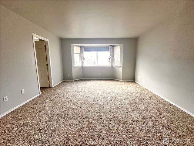 6451 STEAMER DR SE, Lacey, WA 98513