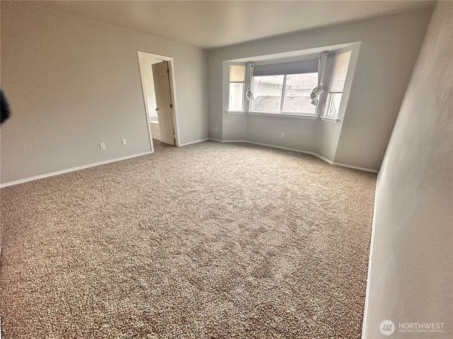 6451 STEAMER DR SE, Lacey, WA 98513