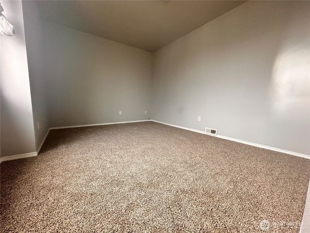 6451 STEAMER DR SE, Lacey, WA 98513