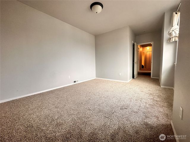 6451 STEAMER DR SE, Lacey, WA 98513