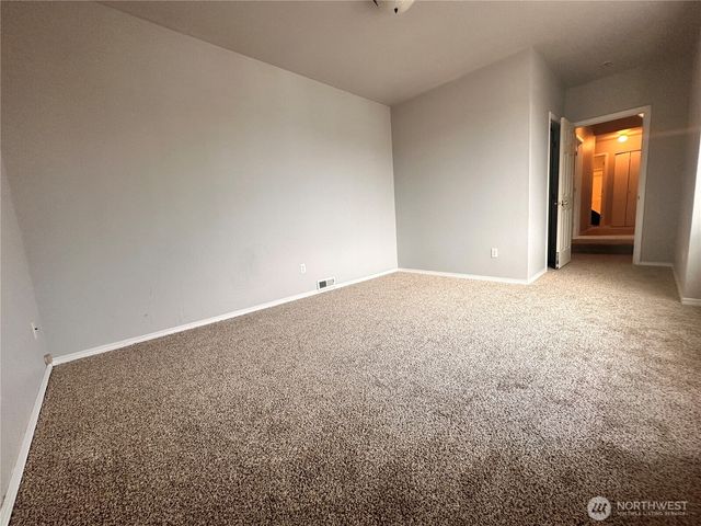 6451 STEAMER DR SE, Lacey, WA 98513