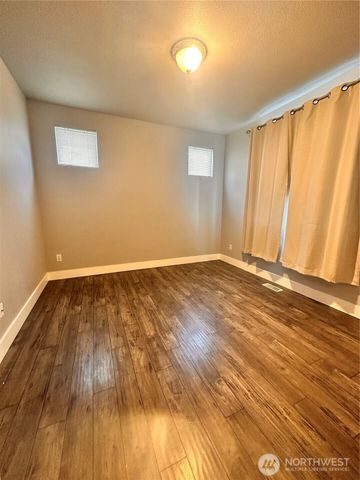 6451 STEAMER DR SE, Lacey, WA 98513