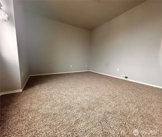 6451 STEAMER DR SE, Lacey, WA 98513