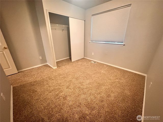 6451 STEAMER DR SE, Lacey, WA 98513