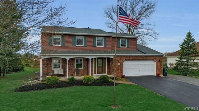 20 Peppermill Lane, Orchard Park, NY 14127