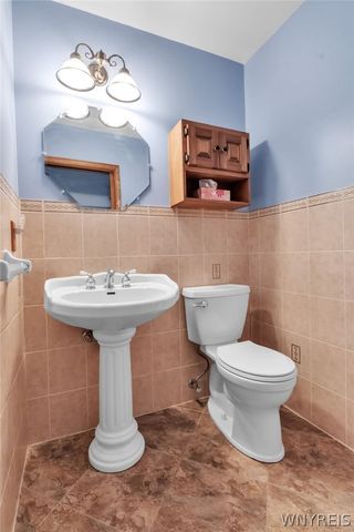 20 Peppermill Lane, Orchard Park, NY 14127