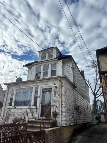 11150 140th Street, Jamaica, NY 11435