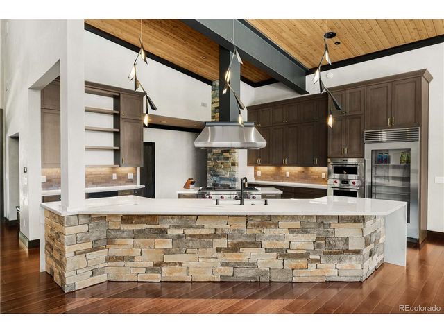 21261 Broadview Rd, Nathrop, CO 81236