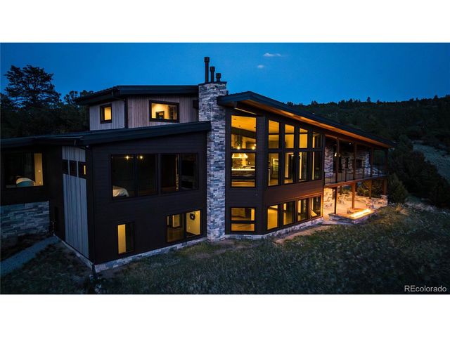 21261 Broadview Rd, Nathrop, CO 81236