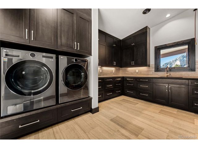 21261 Broadview Rd, Nathrop, CO 81236