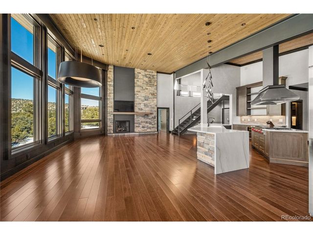 21261 Broadview Rd, Nathrop, CO 81236