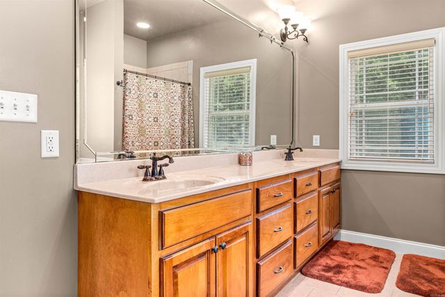 229 County Road 7820, Jonesboro, AR 72405