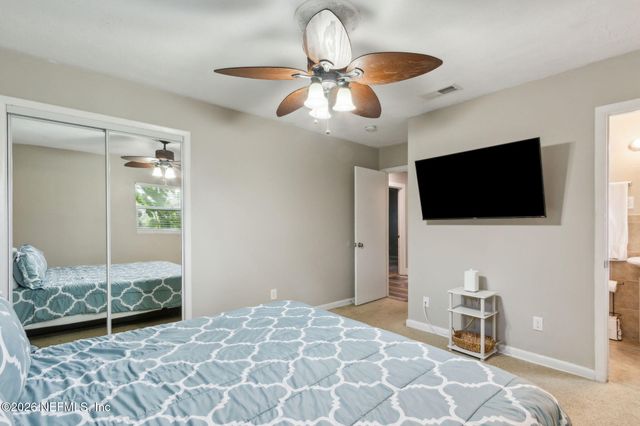 704 SEABROOK COVE Road, Jacksonville, FL 32211