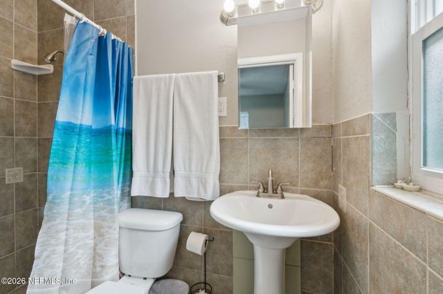 704 SEABROOK COVE Road, Jacksonville, FL 32211