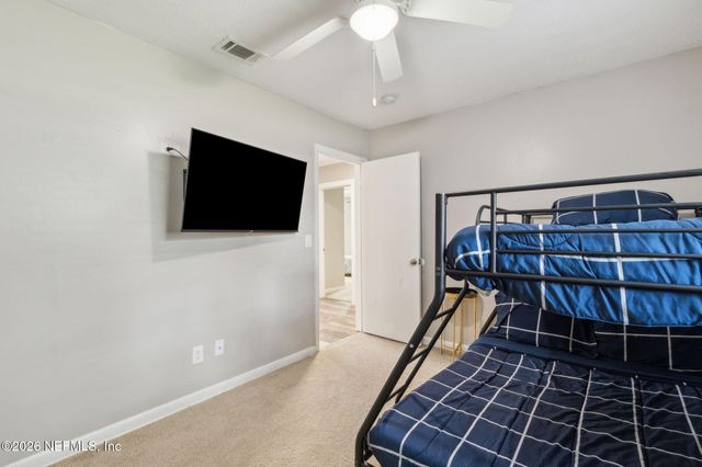 704 SEABROOK COVE Road, Jacksonville, FL 32211